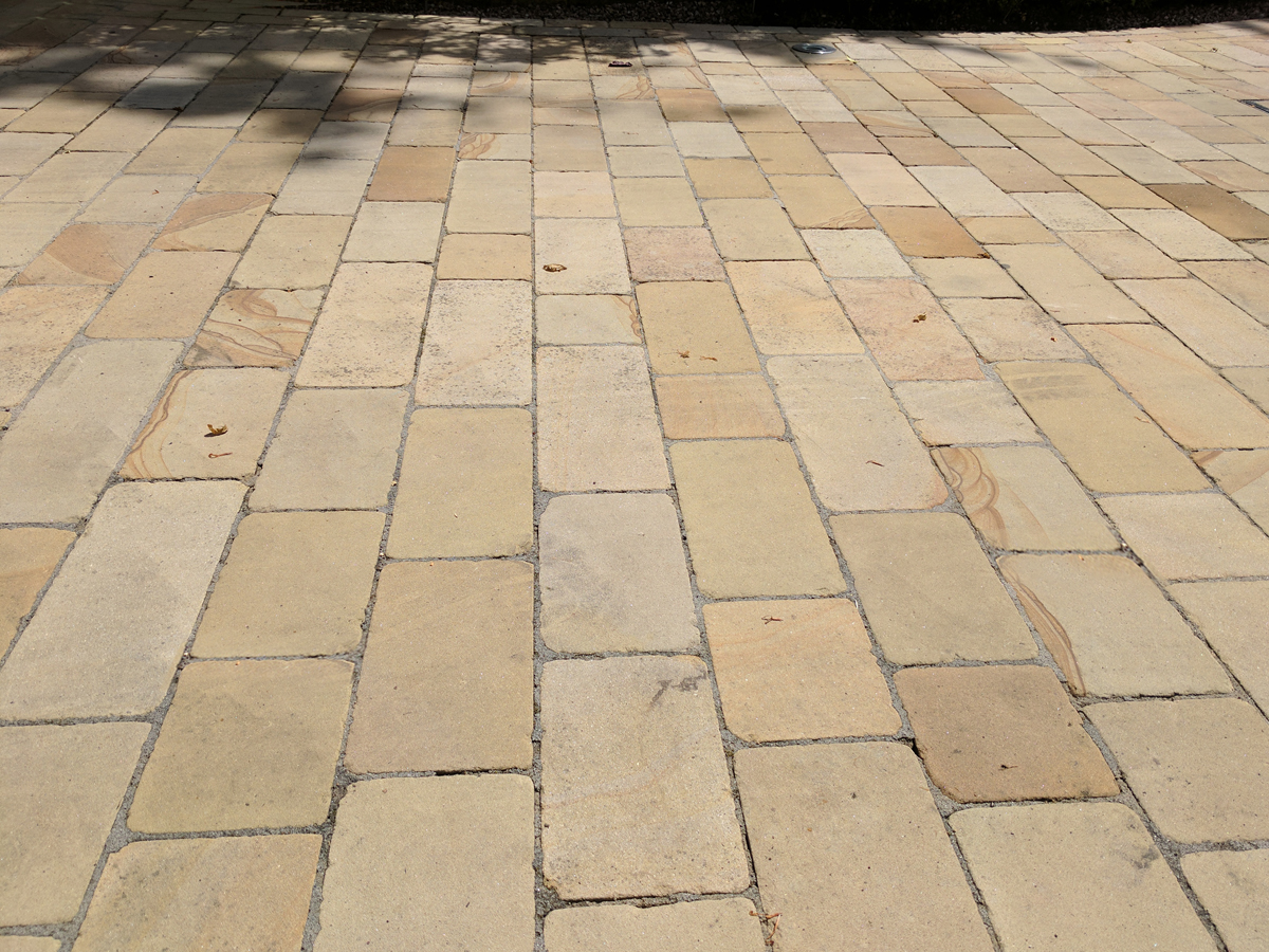 100mm x 200mm tumbled setts