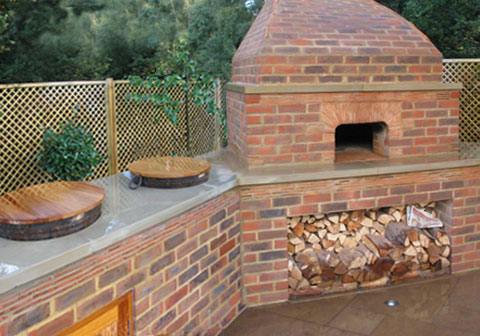 Wood-Fired-Oven Outdoor Kitchen Stonemasonry